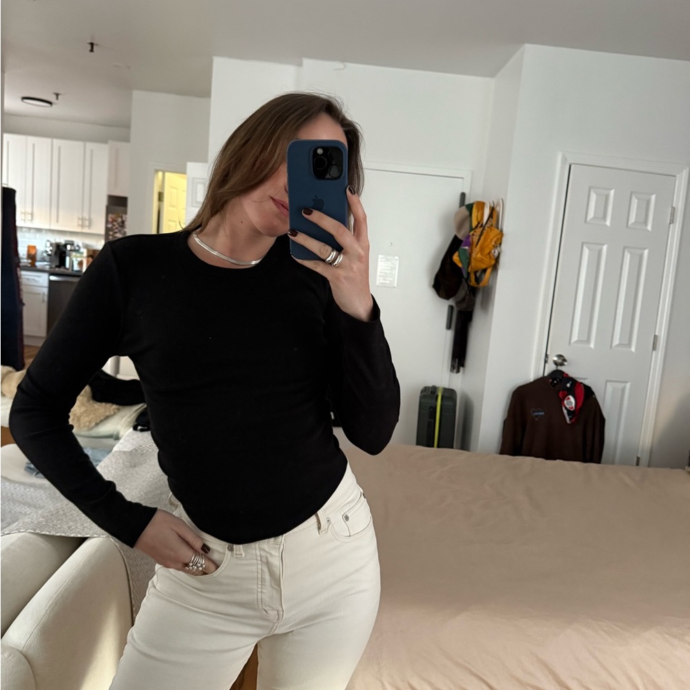 Aritzia Black Longsleeve